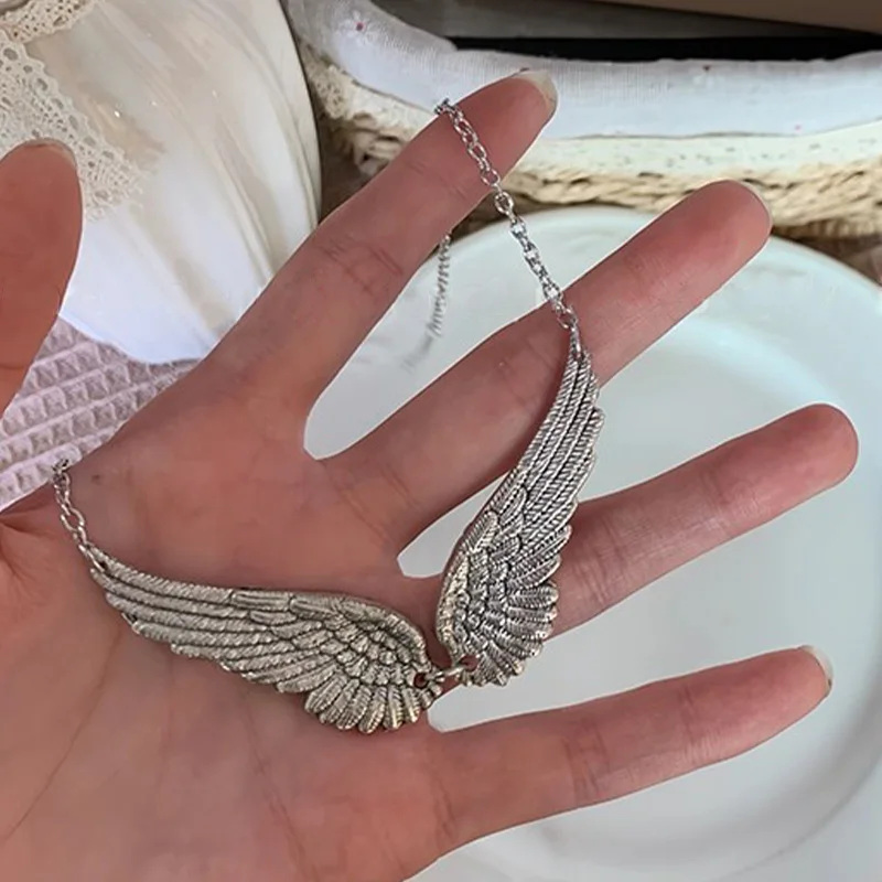 Y2K Angel Wing Feather Choker Necklace Silver Statement Angel Wing Pendant Chain Jewelry for Women Wedding Party Tribal Gifts