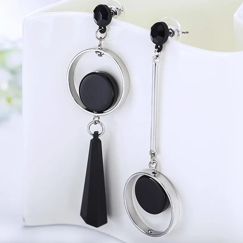 Black Hanging Long Earrings for Women Triangle Square Statement Drop Earrings 2025 Boucle Oreille Femme Fashion Jewelry