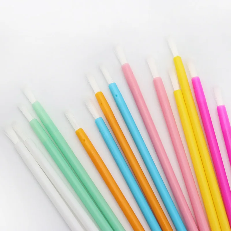 50 Pcs Disposable Nylon Lip Brush Lipstick Lip Glossy Wands Clean Applicator Lip Eyeshadow Gloss Brushes Cosmetic Makeup Tools