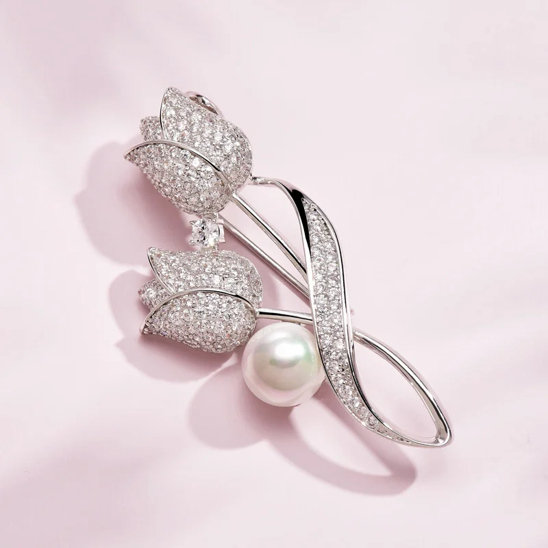 Advanced Luxury 2023 New Tulip Flower brooch Elegant Design Sense Rose White Stone Jewelry