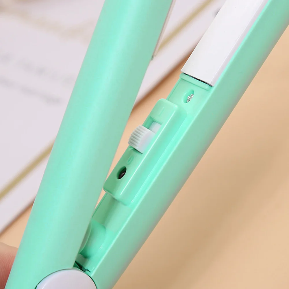 Mini Portable Heat Sealing Machine Food Vacuum Sealer Seal Packing Plastic Impulse Sealer Household Bag Clips Handheld