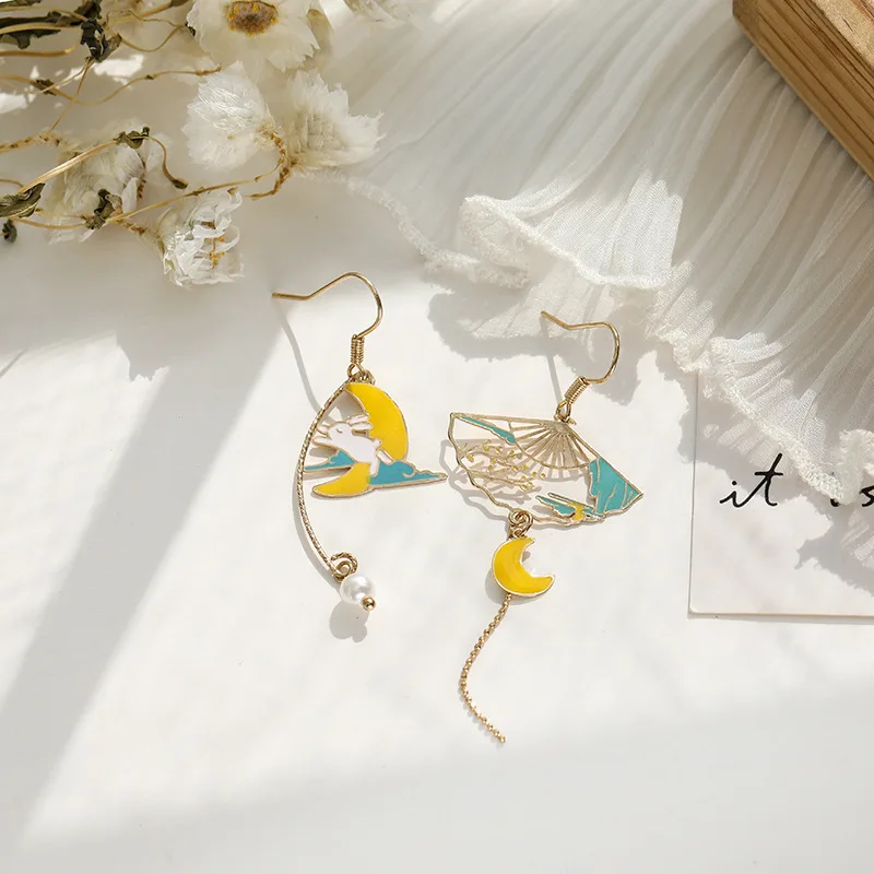 Chinese Style Folding Fan Modeling Crane Cloud Hanging Dangle Earrings for Women Hollow Asymmetric Drop Earring National Jewelry