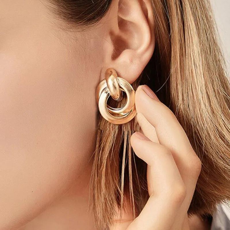 New Personality Metal Drop Earrings for Women Irregular Exaggerated Gold Color Geometric Hollow Butterfly Earrings Pendientes