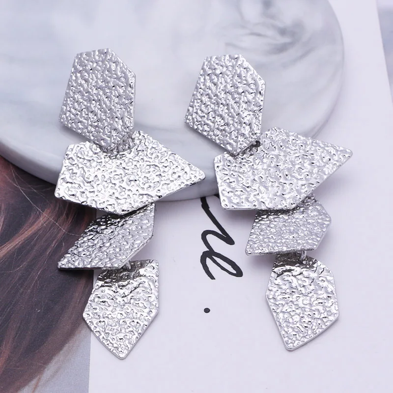 New Personality Metal Drop Earrings for Women Irregular Exaggerated Gold Color Geometric Hollow Butterfly Earrings Pendientes