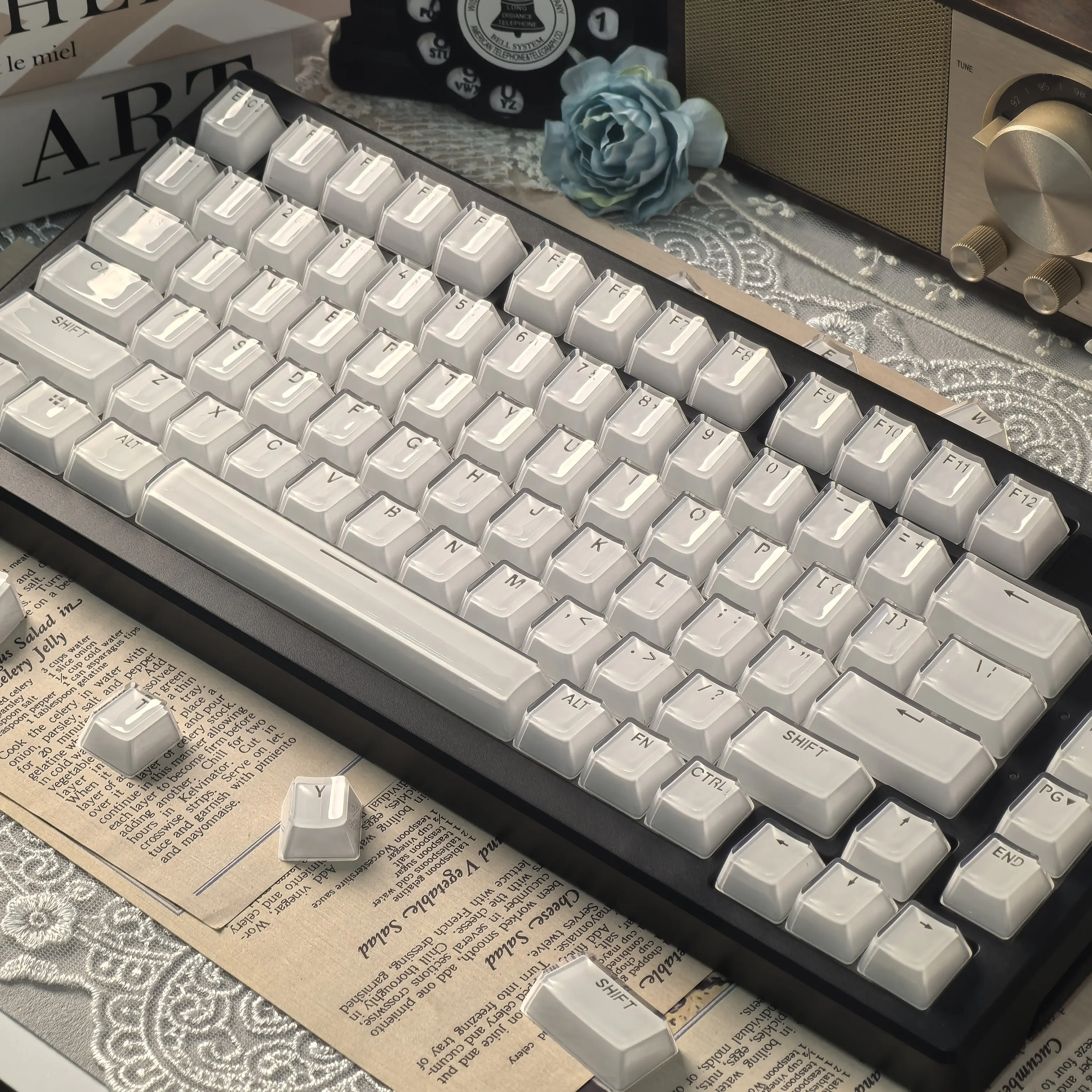 MAIMOOO Translucent Keycaps Jelly Jello Pink 123 Keys Layout White DIY Backlit Crystal Keycaps For Mechanical Keyboard