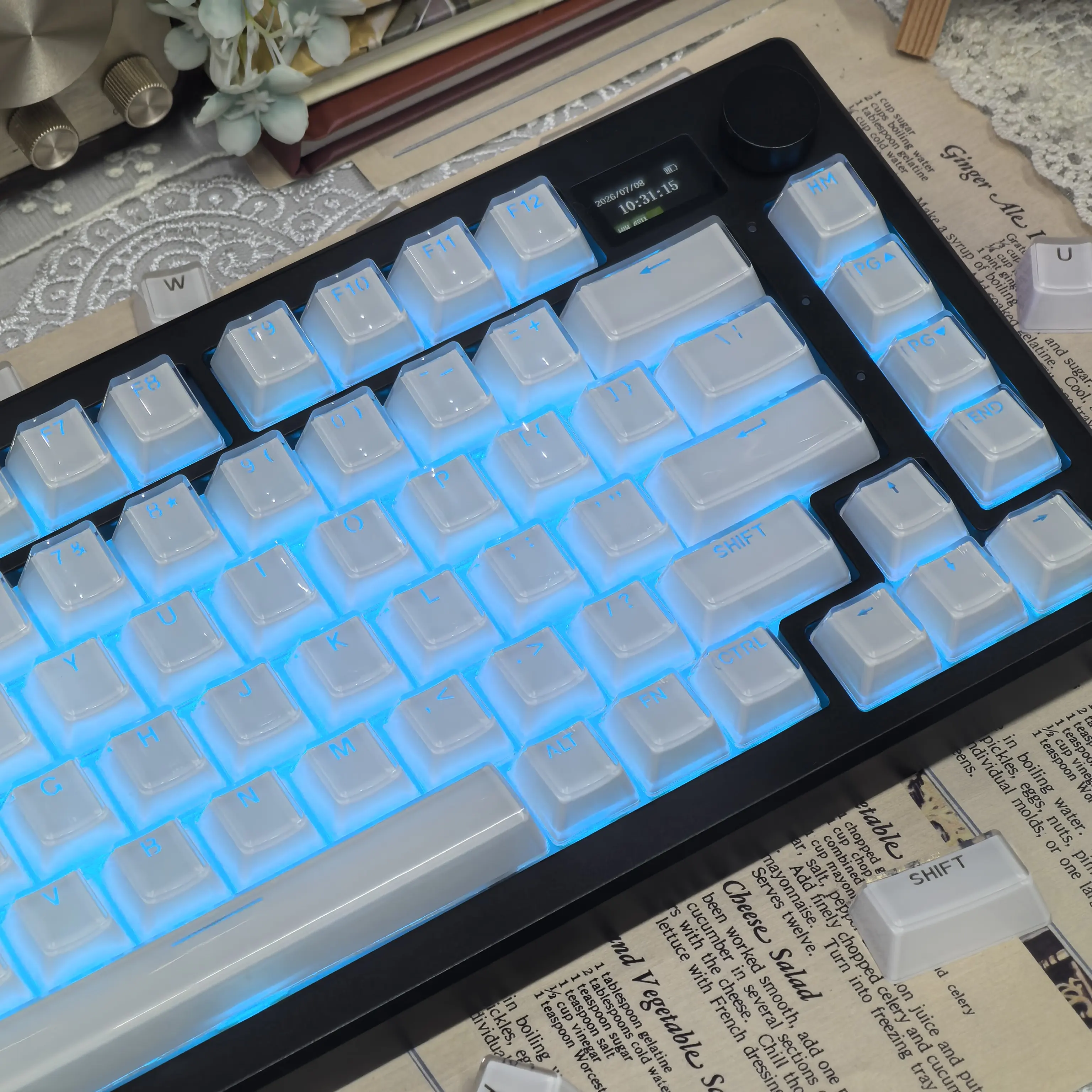 MAIMOOO Translucent Keycaps Jelly Jello Pink 123 Keys Layout White DIY Backlit Crystal Keycaps For Mechanical Keyboard