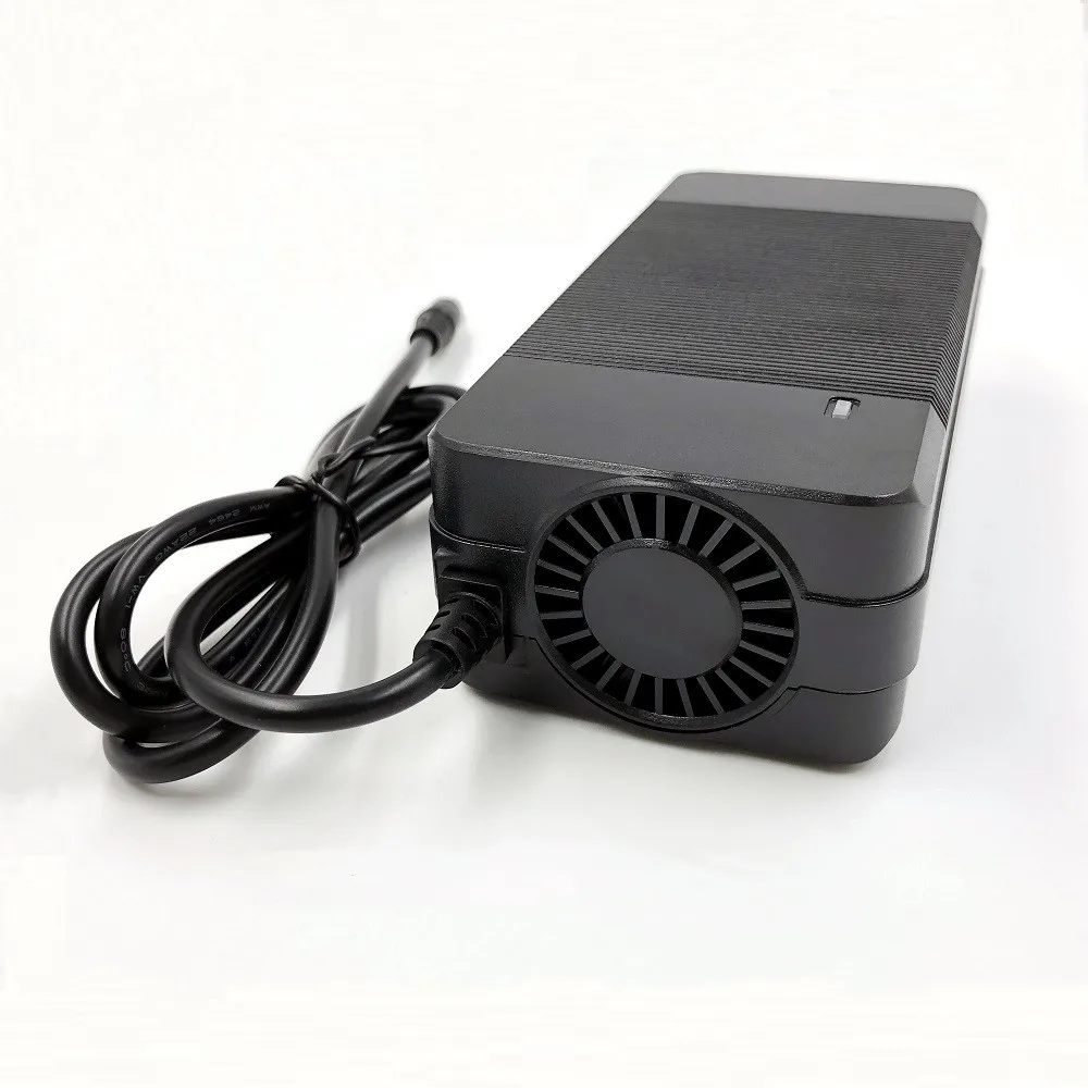 29.4V 5A Lithium Battery Wheelchair Fast Charger For 24V 7Series Li-ion battery pack Lithium Battery Charger