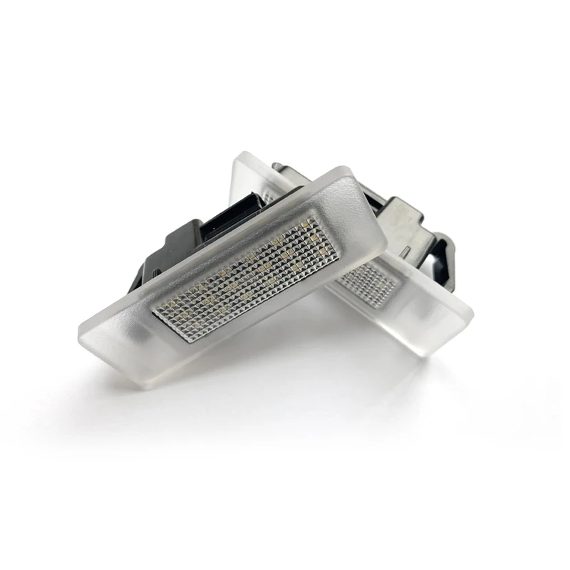 LED Number Plate Lamp For Renault Koleos Clio Logan Sandero Talisman Trafic Stanga Samsung White License Plate Light Assembly