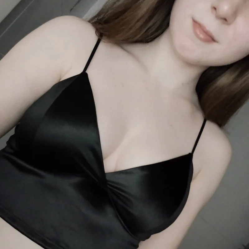 Sexy Satin Crop Tops Women Wireless Bralette Crochet Top Female Spaghetti Strap T-shirt Cropped With Chest Padded Camisole