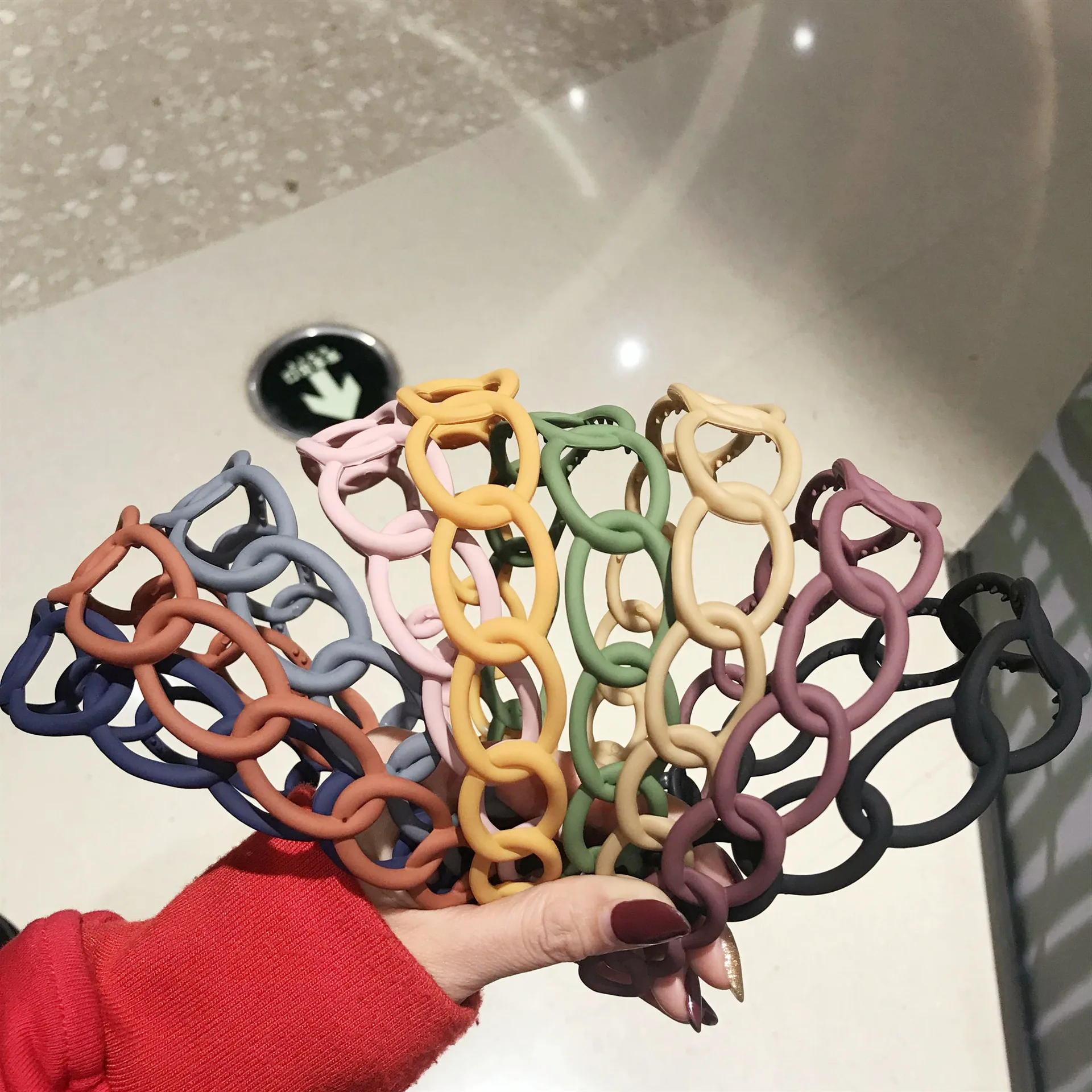 2024 New Fashion All-match Acrylic Sweet Circle Headband Hairbands for Women Girl Clamp Hair Accessorie Headwear Wholesale