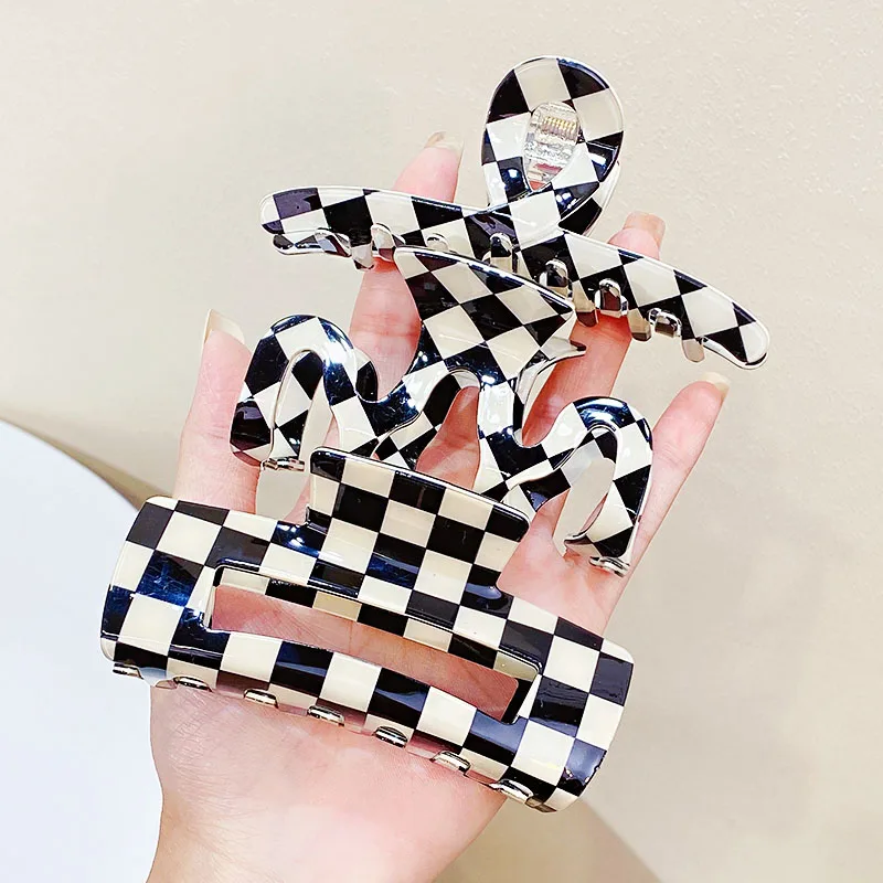 New Women Elegant Checkerboard Acrylic Hair Claw Temperament Geometric Headband Hair Clips Hairpins Fahion Hair Accessories Gift