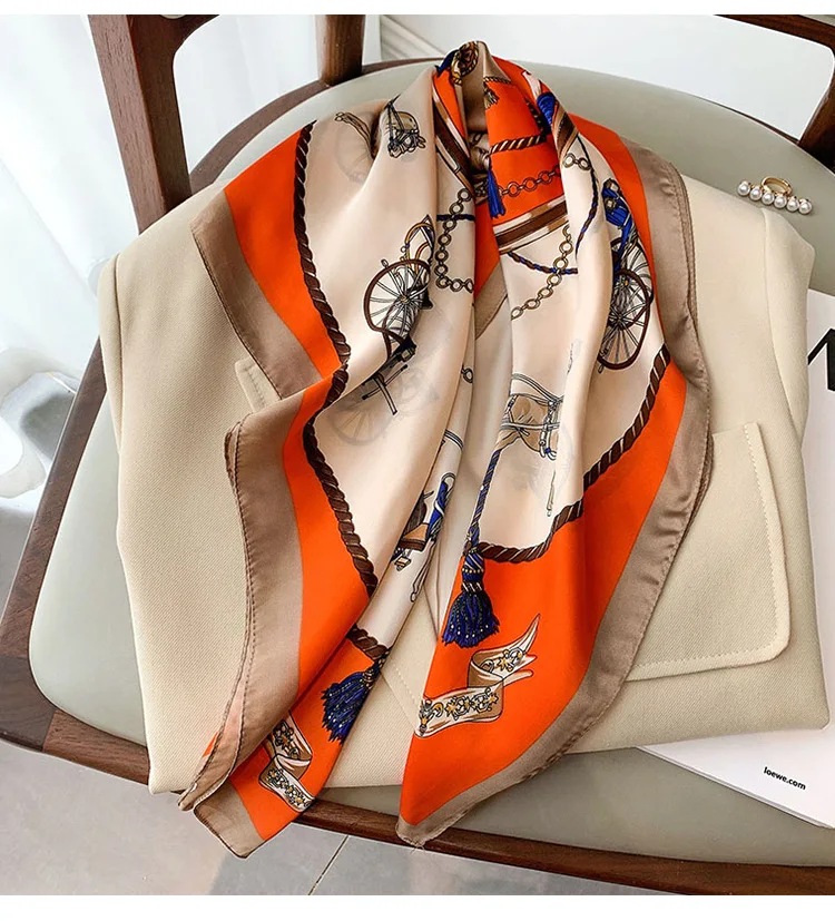 Luxury Brand Silk Satin Head Scarf For Women Animal Animal Kerchief Neck Scarfs 70cm Square Shawls and Wrpas Scarves For Ladies