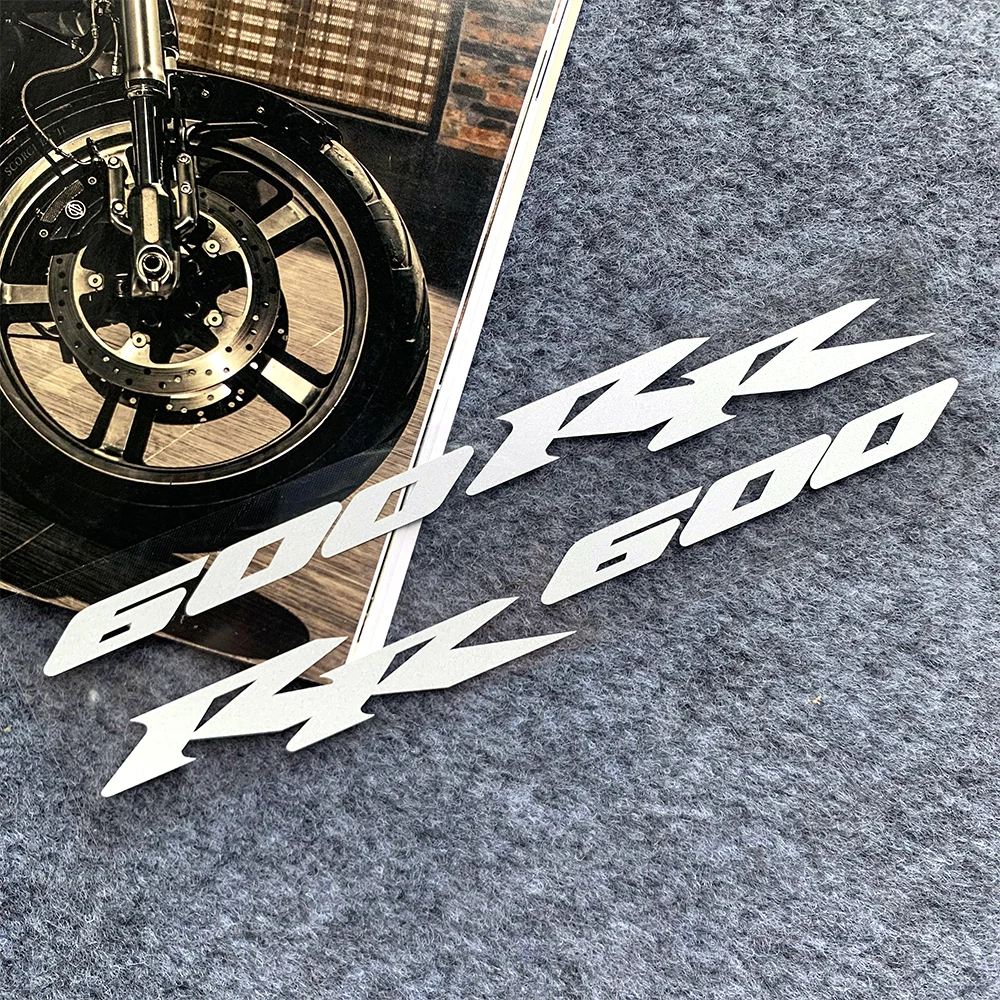 2x Reflective Motorcycle Tank Emblem Stickers Accessories Decals for Honda CBR 600RR Fireblade Adhesivo Calcomanía Motocicleta