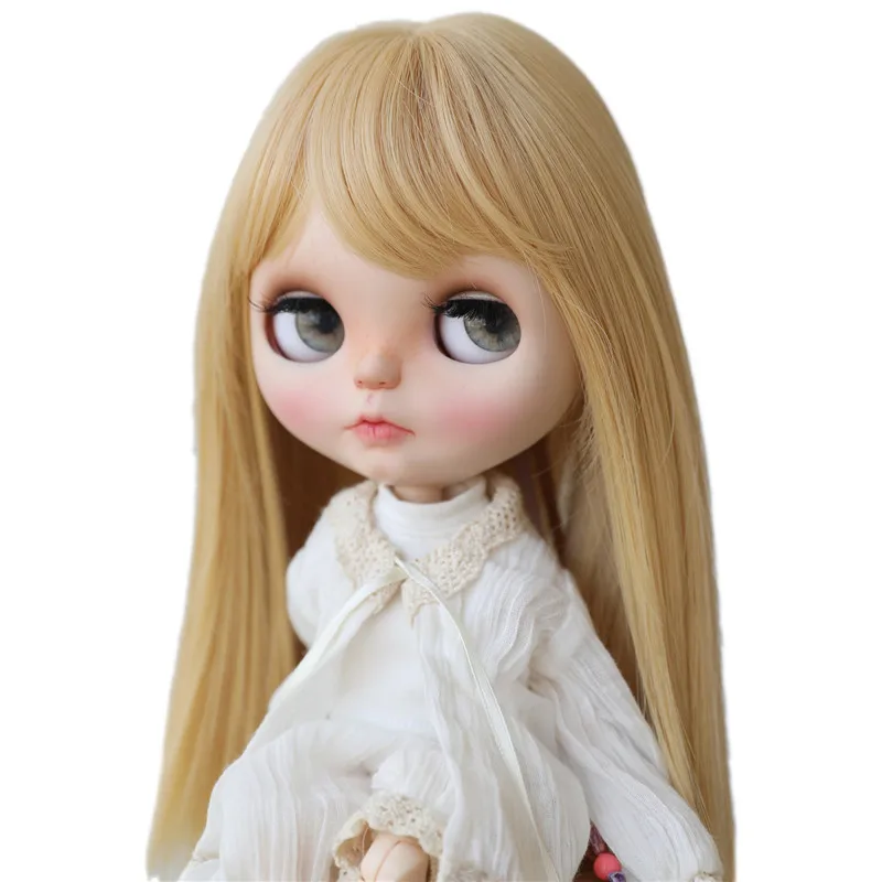 9-10 inch Blyth Wig Long Light Blonde Straight Hair 0809