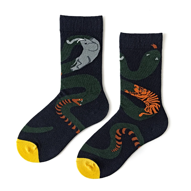 Qisin 1Pairs Women Sock Cartoon Print Creative Fashion Personalized Novelty Men Women Socks Winter Warm Comfortable Cotton Socks