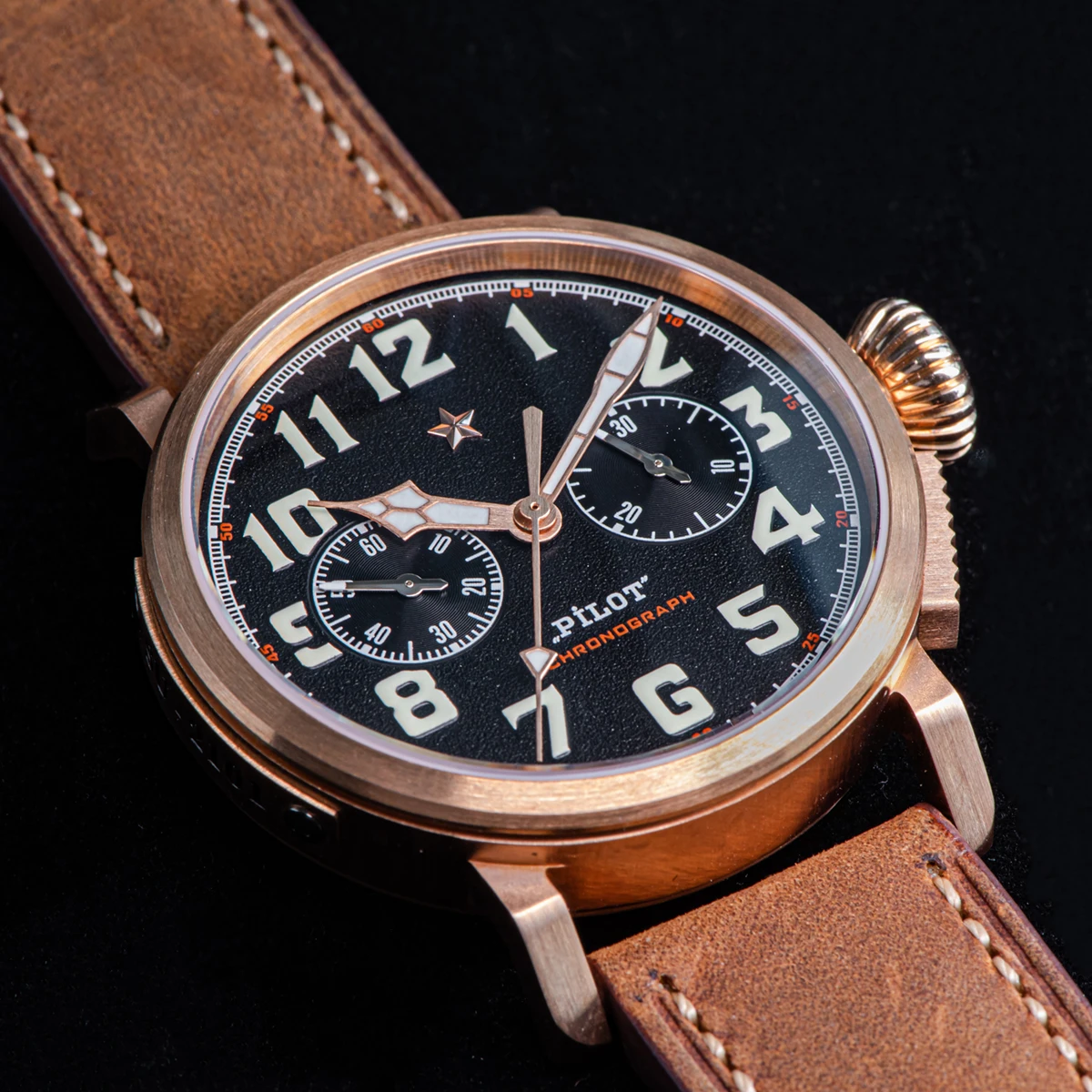 42mm Bronze Mens Watch Mechanical Hand Wind Wristwatch Original ST1901 Movement CuSn8 Case Sapphire BGW9 Luminous Leather Strap
