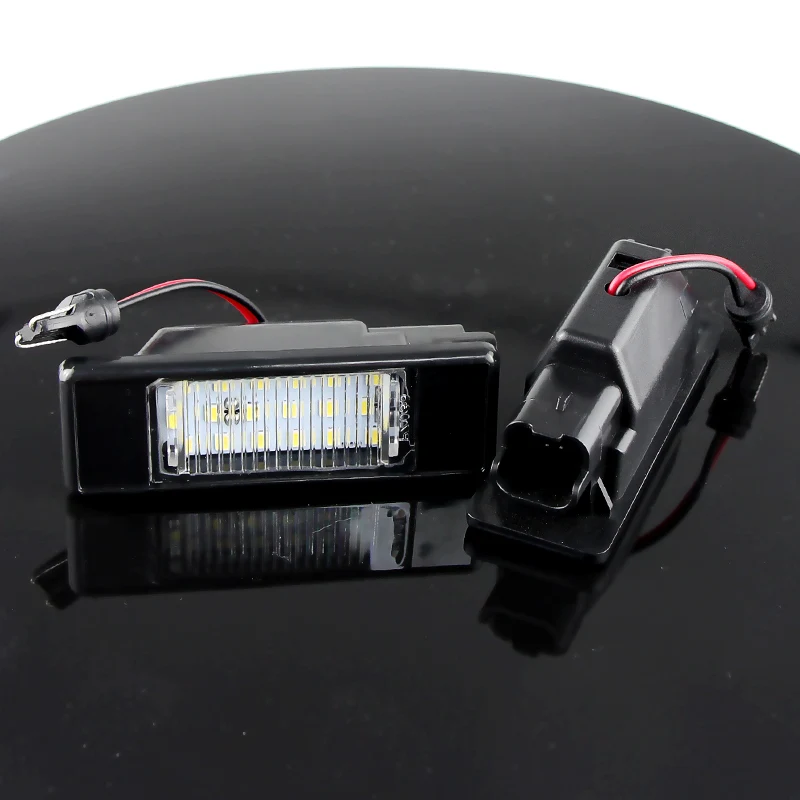 2Pcs Error Free Xenon White LED License Plate light For Infiniti Q50 Nissan Primera P12 NV200 Pathfinder R51 Versa Qashqai J10