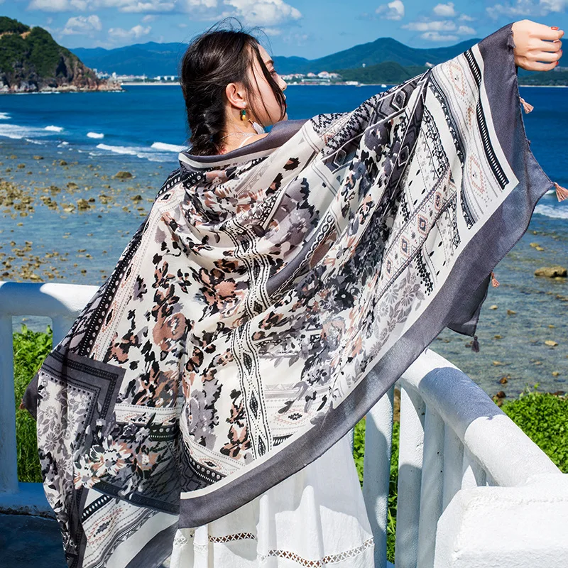 Design Brand Women Scarf Sunscreen Cotton Shawls Dual-Use Summer Autumn Long Scarves Seaside Holiday Beach Towel Beachwear Veils