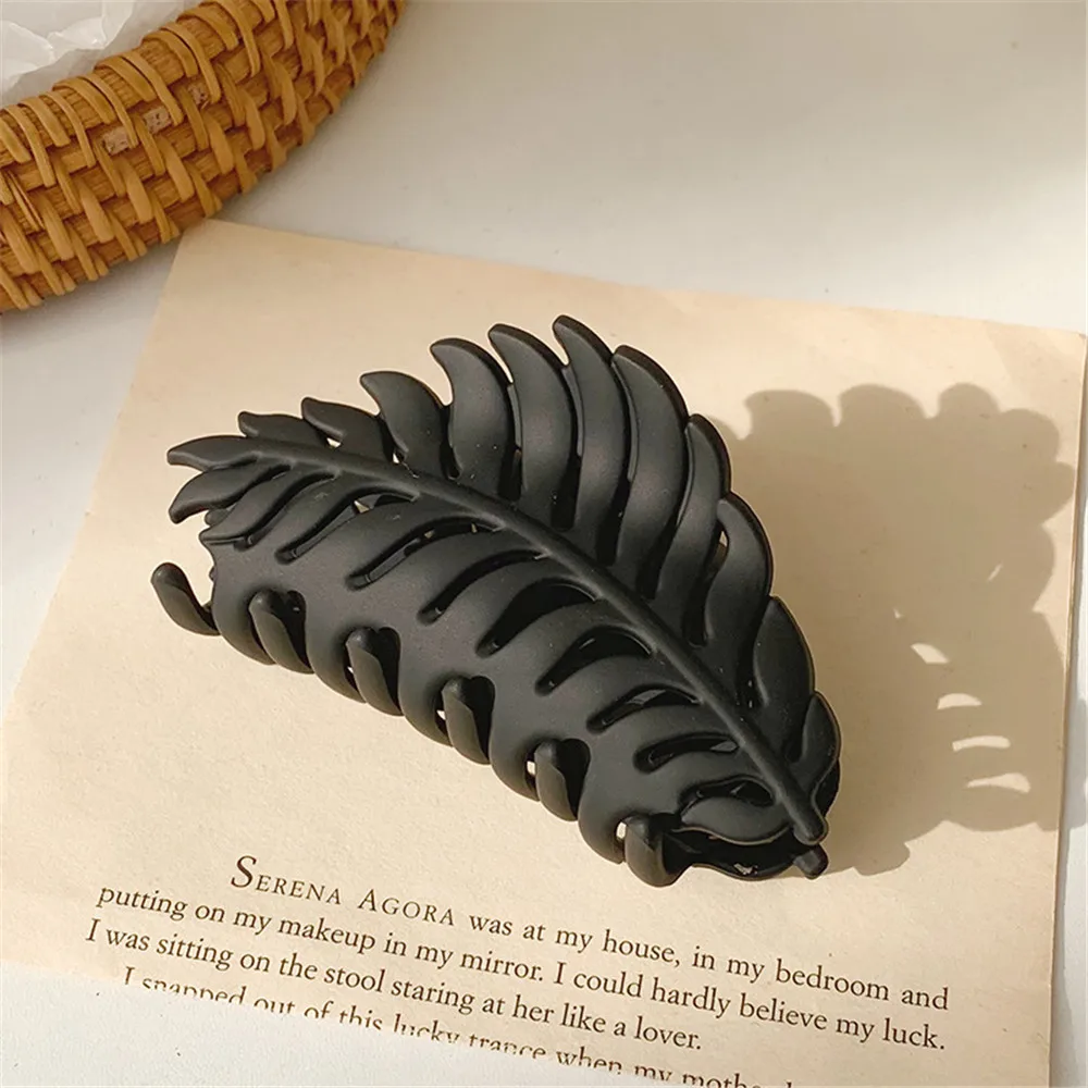 Solid Color Claw Clip Large Barrette Crab Hair Claws Bath Clip Ponytail Clip for Women Girls Hairpins Headwear Hair Accessories