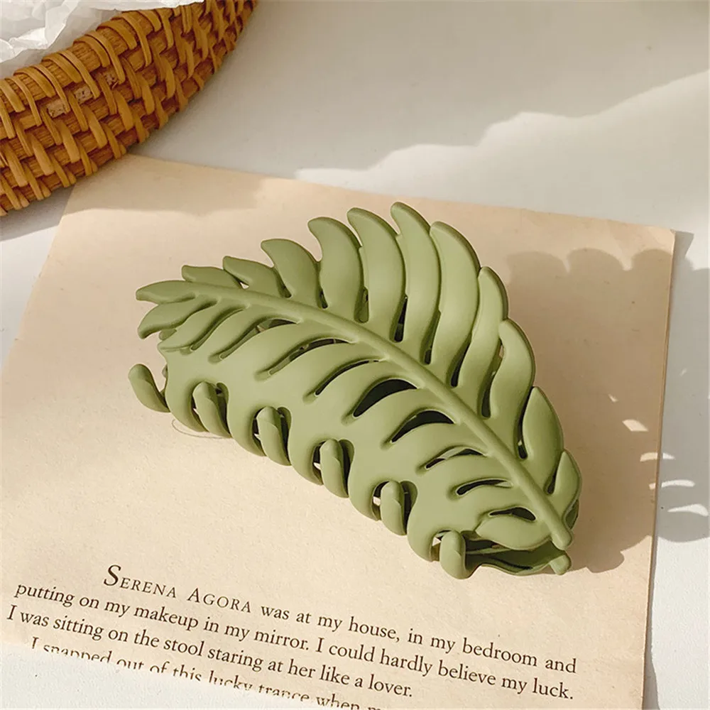 Solid Color Claw Clip Large Barrette Crab Hair Claws Bath Clip Ponytail Clip for Women Girls Hairpins Headwear Hair Accessories