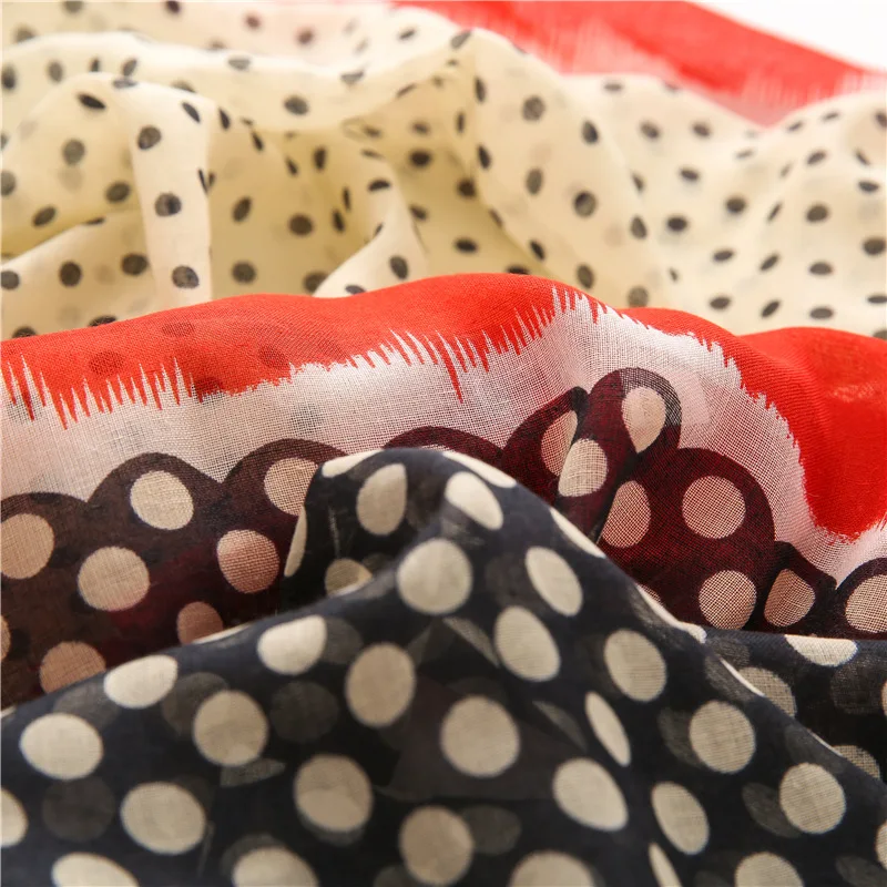 2020 New Fashion Print Summer Women cotton Scarf Polka Dot Beach Hijab Shawls and Wraps Female Foulard Echarpe Designer Bandana