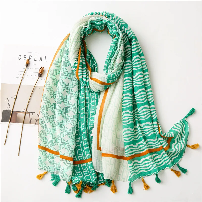2020 New Fashion Print Summer Women cotton Scarf Polka Dot Beach Hijab Shawls and Wraps Female Foulard Echarpe Designer Bandana
