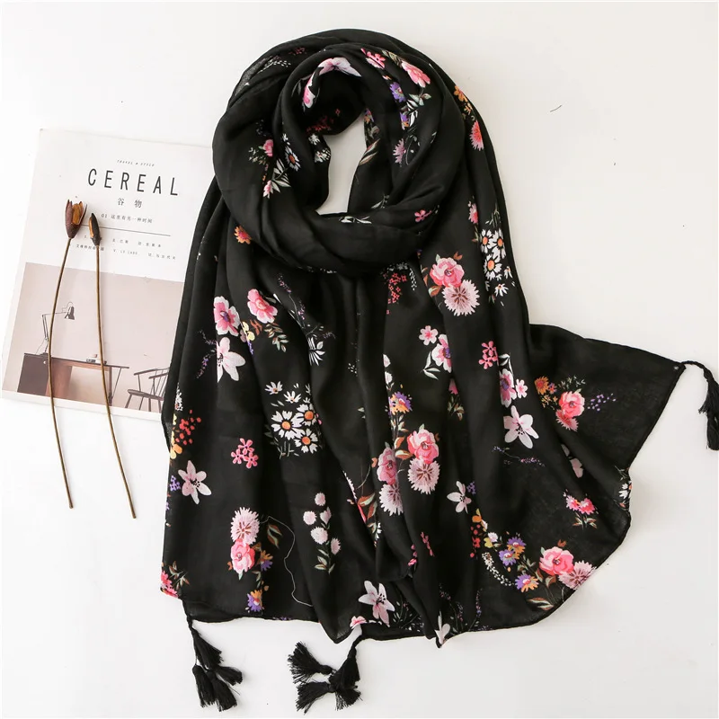 2020 New Fashion Print Summer Women cotton Scarf Polka Dot Beach Hijab Shawls and Wraps Female Foulard Echarpe Designer Bandana