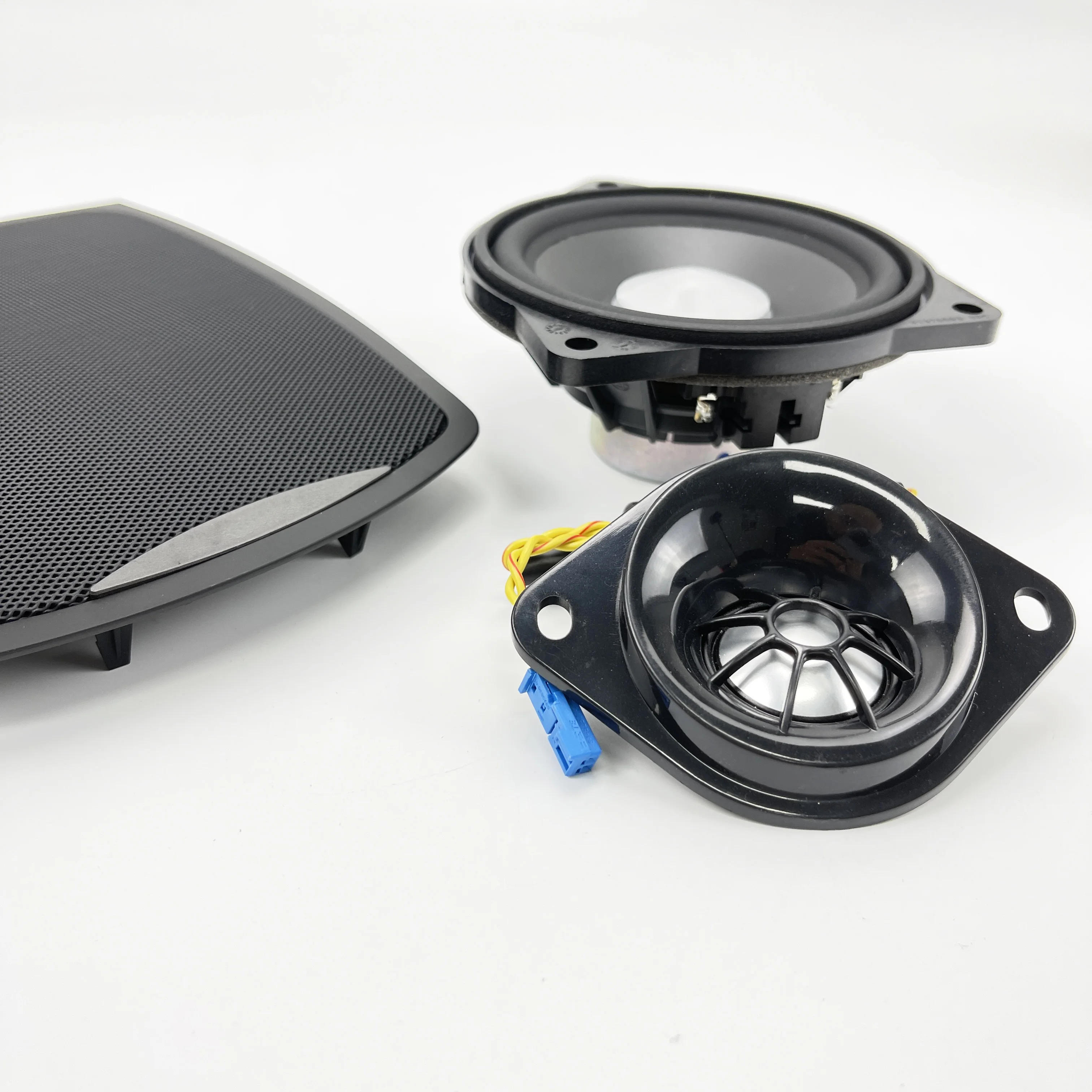 Center Console Speaker For BMW 5 Series F10 F11 Original Dashboard Panel Shell Tweeter Audio Loudspeaker Speakers Cover Refit