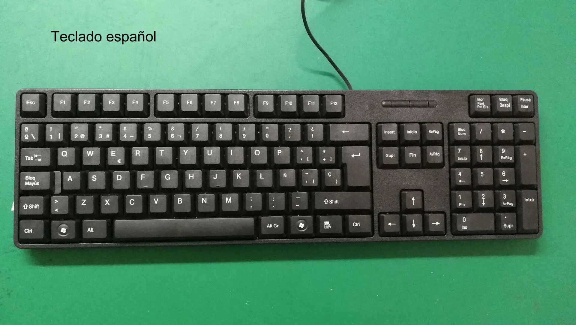 Spanish French Russian Arabic Letter keycaps Keyboard Gaming Keyboard Usb Wired 104 Keys For Computer