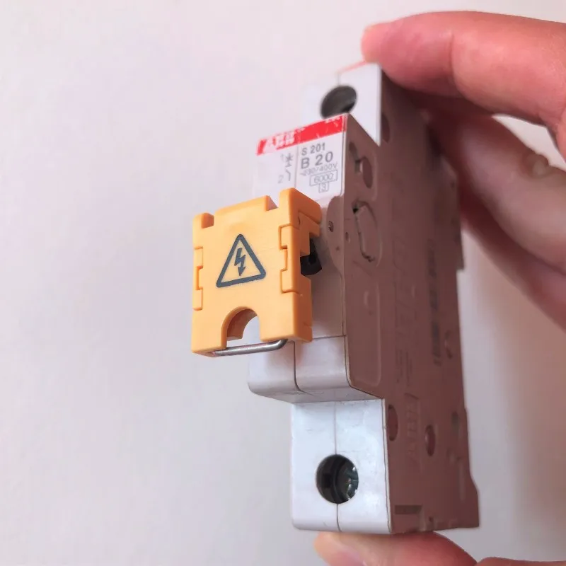 10pcs/lot Multi Pole MCB Lockout Master Lockout 1P 2P 3P 4P Breaker Lockout ABB Lockout