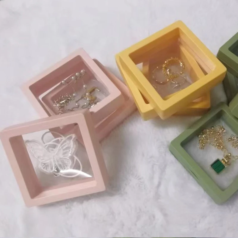 10PCS Plastic 3D Floating Jewelry Display Stands Clear Necklace Bracelet Holder for Gift Shop Storage Organizer Box Wholesale