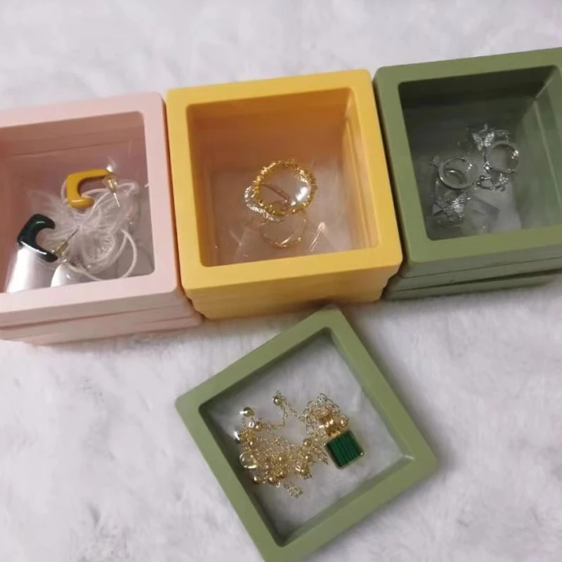 10PCS Plastic 3D Floating Jewelry Display Stands Clear Necklace Bracelet Holder for Gift Shop Storage Organizer Box Wholesale