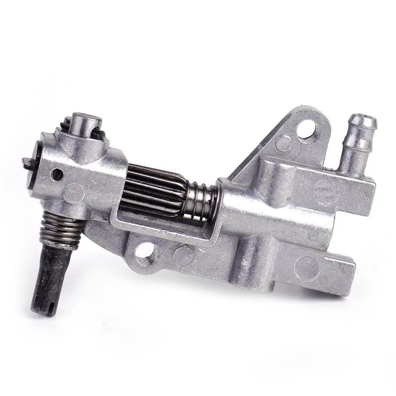 Replacement Chainsaw Parts Oil Pump and Worm for Chinese Chain Saw 45cc 52cc 58cc