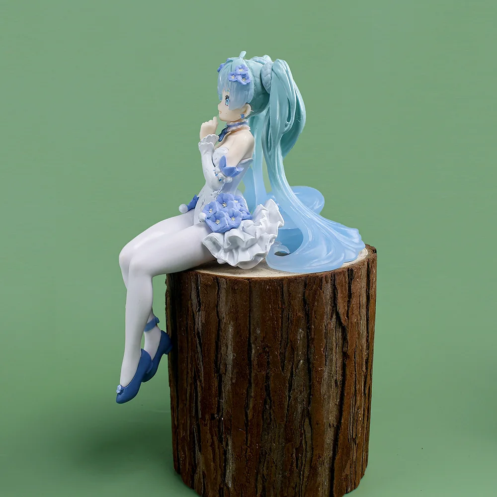 New Anime Hatsune Miku Action Figure Kawaii Collection Model Pink Sakura Kawaiii Doll Collectible Toys Cake Decor