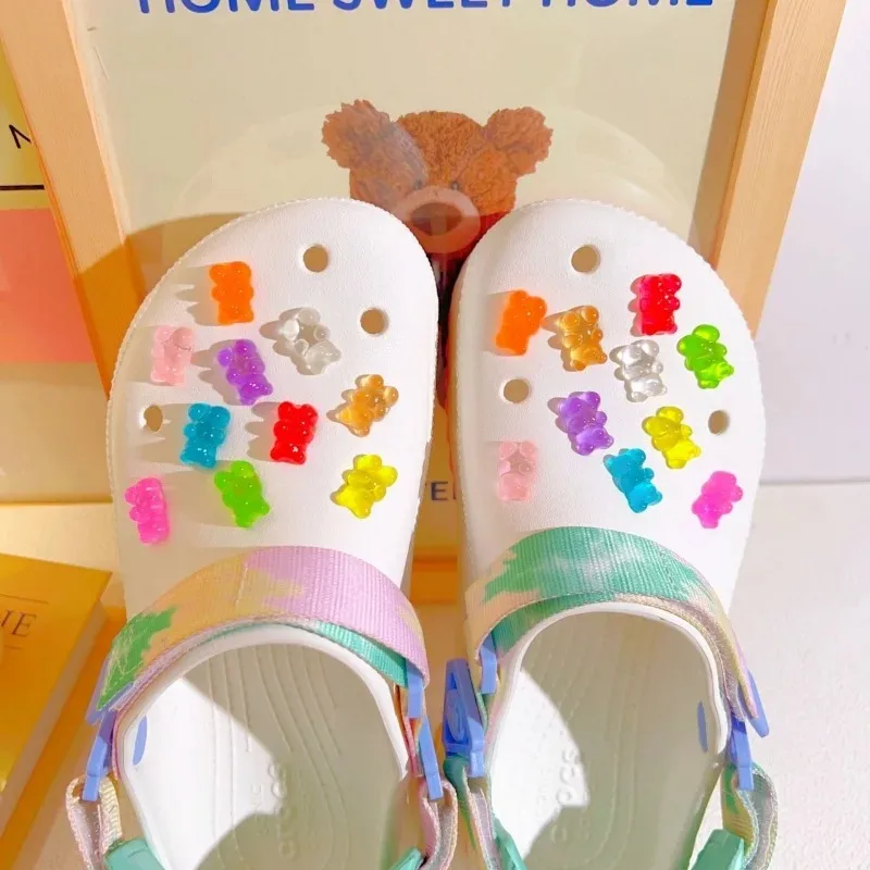 Hot Sale DIY Bear Designer Shoes Charms Set Fit Children Decorations For Hole Shoes Ornaments Women Accessories Pins Wholesale