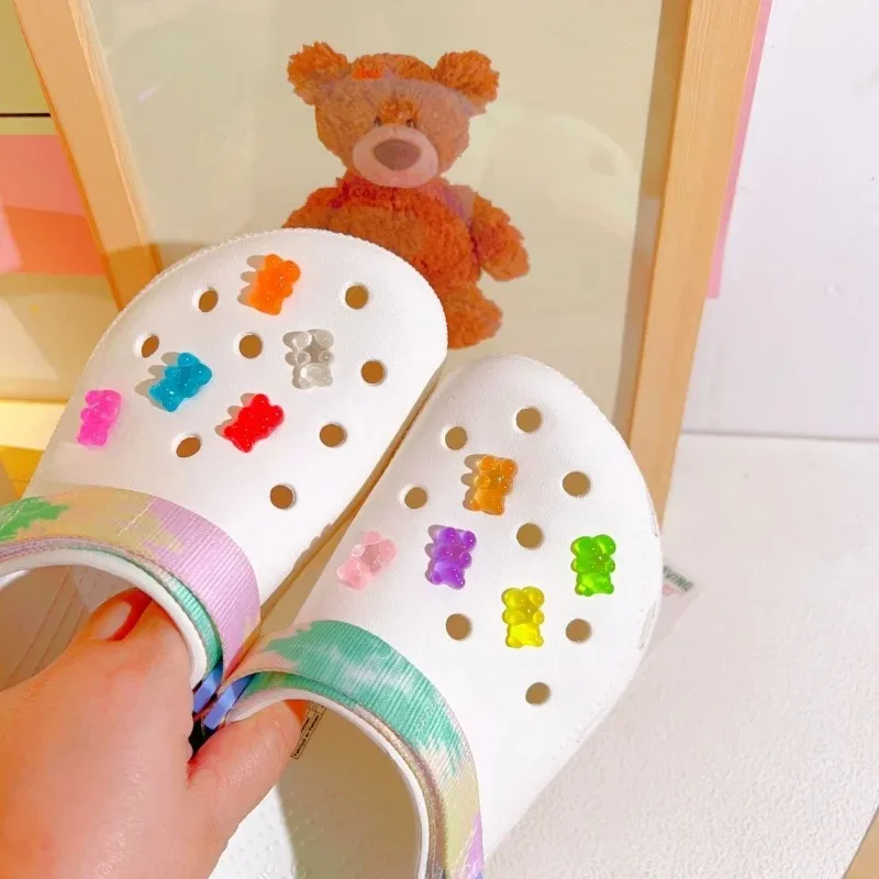 Hot Sale DIY Bear Designer Shoes Charms Set Fit Children Decorations For Hole Shoes Ornaments Women Accessories Pins Wholesale