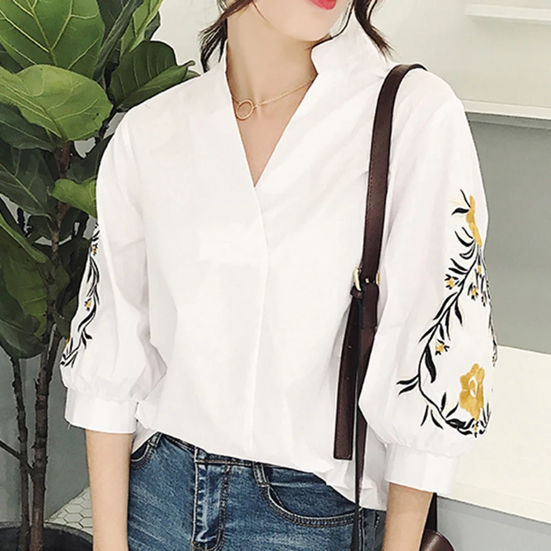 Women Embroidery Floral Casual Striped White Blouses and Shirts Female Three Quarter Sleeve Loose Tops Fashion V-Neck Blusas