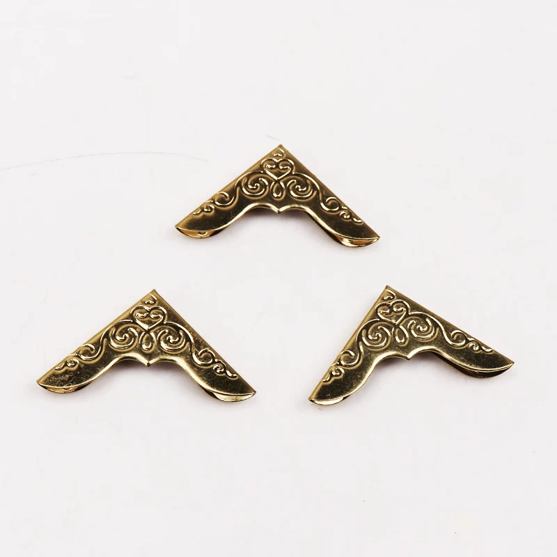 Practical Metal Bronze Book Scrapbooking Album Menu Folder Corner Protectors Corner For Photo Album DIY CP1808