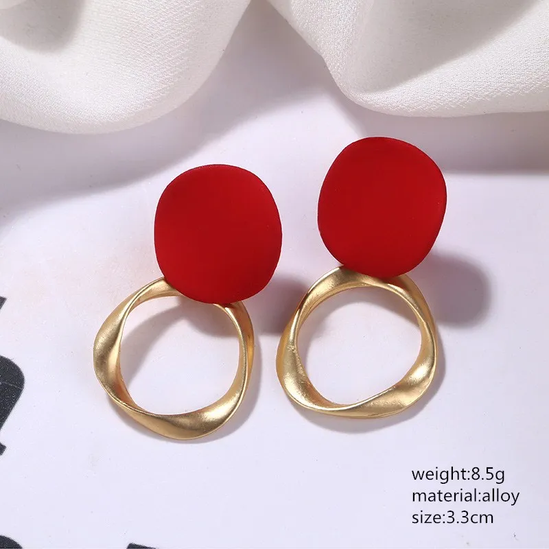 Red Color Women Dangle Earrings Geometric Pendants Gold Color Metal Hook Earrings Long Hang Earrings Pendientes Fashion Jewelry