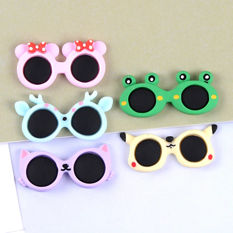10 Pieces Plastic Pet Hair Clips Sunglasses Shape Hairpin For Small Dog 10 Colors Cute Heart Shape Dog Grooming Hair Accessories