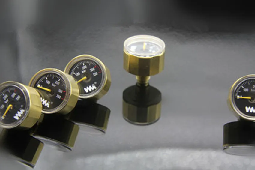 Copper M10*1 G1/8 inch 350bar Mini Air Pressure Gauge,ED black & white dial 28mm pressure gauge