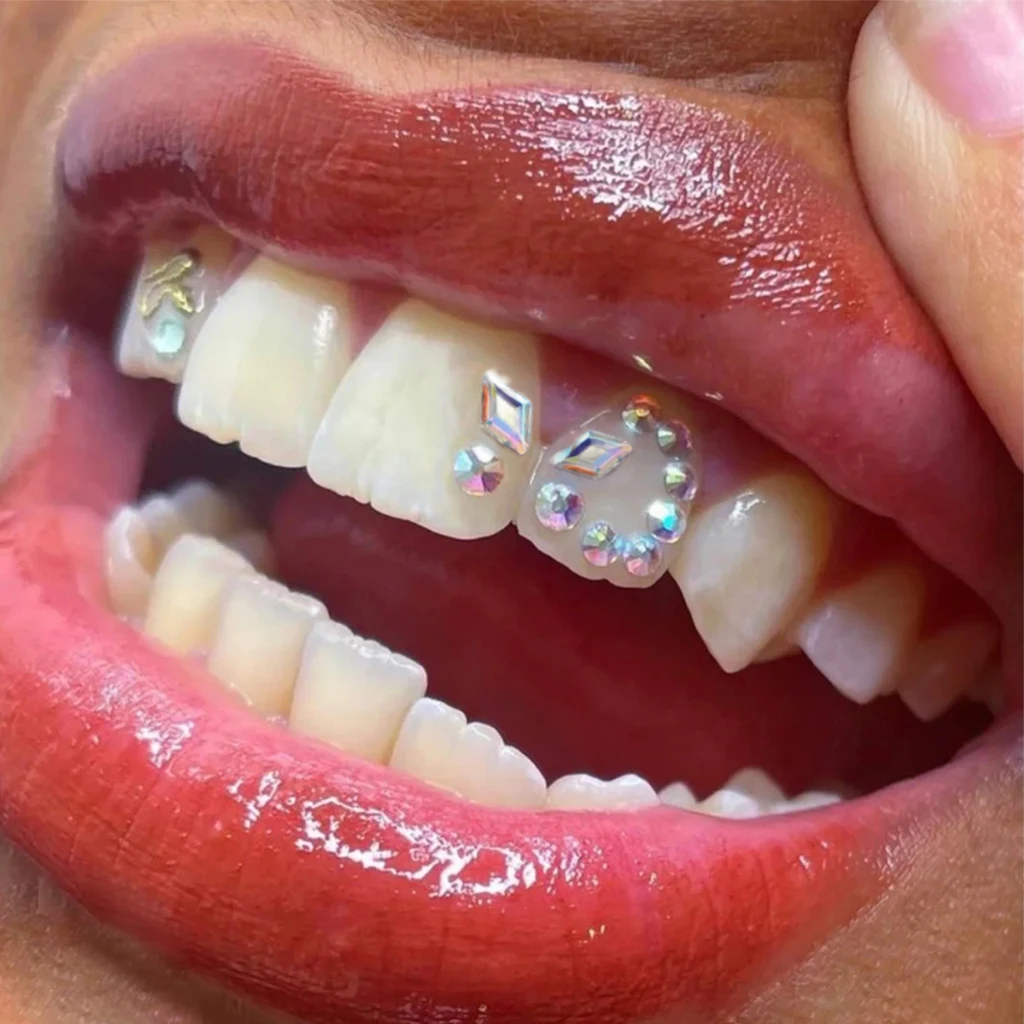 3/4/50pcs Dental Diamond Crystal Teeth Whitening Studs Acrylic Tooth Ornaments Tooth Gems Jewelry Tooth Decoration Material
