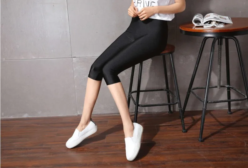women summer knee length capris lady slim fitted skinny lace short legging big size Mujer Shiny trouser