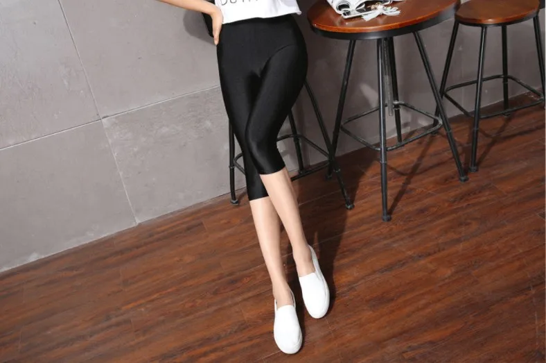 women summer knee length capris lady slim fitted skinny lace short legging big size Mujer Shiny trouser
