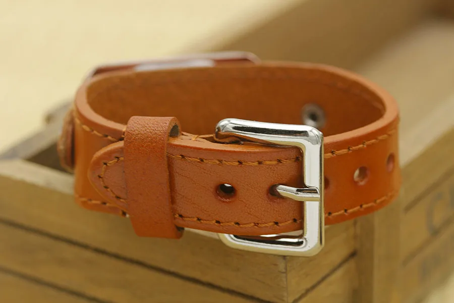 Shsby Cow Leather Strap Color Digital Rectangle Watch Women Bracelet Watches Female Bronze Quartz Watch Student Leisure Watch