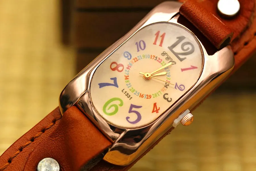 Shsby Cow Leather Strap Color Digital Rectangle Watch Women Bracelet Watches Female Bronze Quartz Watch Student Leisure Watch