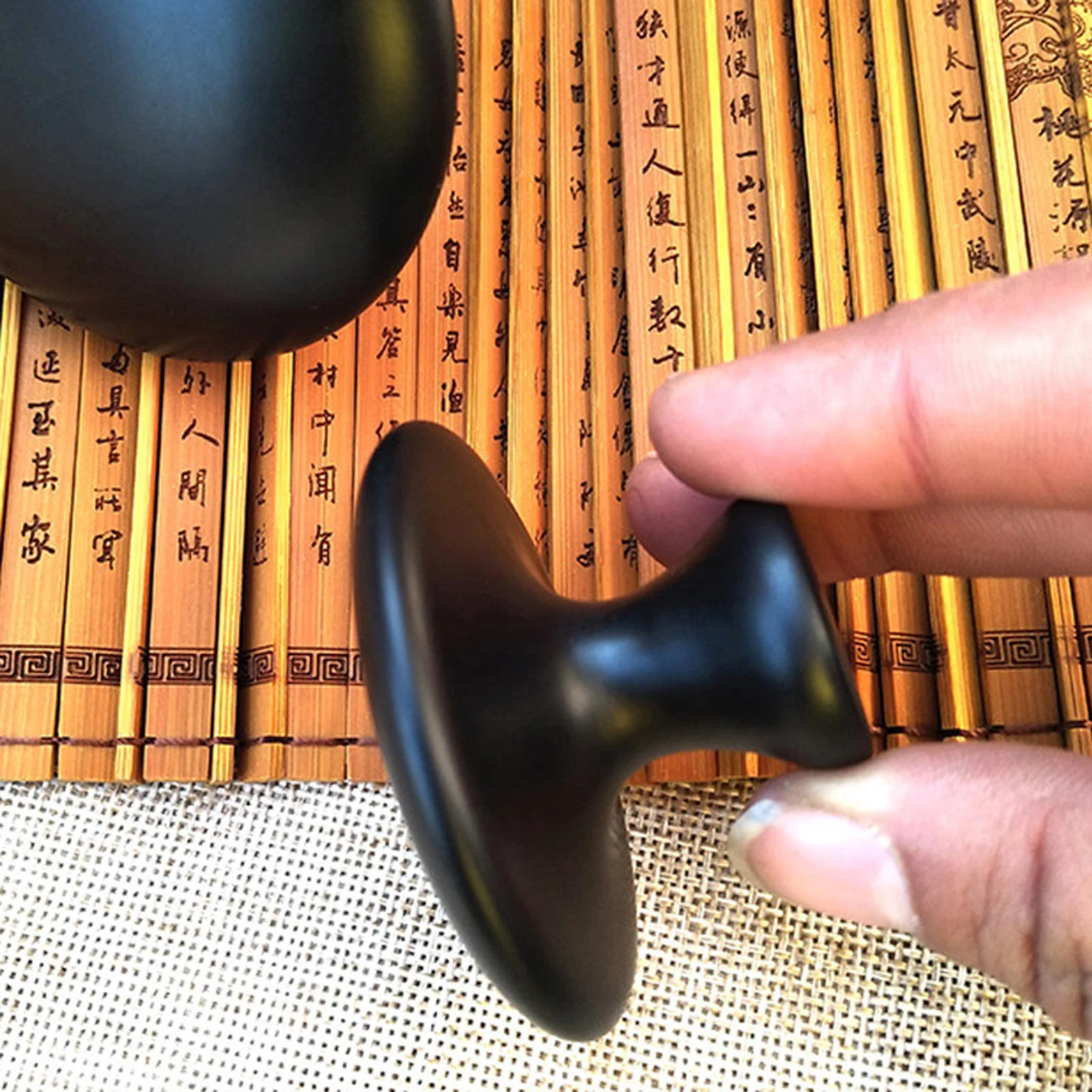 Smooth Mushroom Shape Face Massage Stone Lava Basalt Hot Stone for Spa Massage Body facial Massage Stone