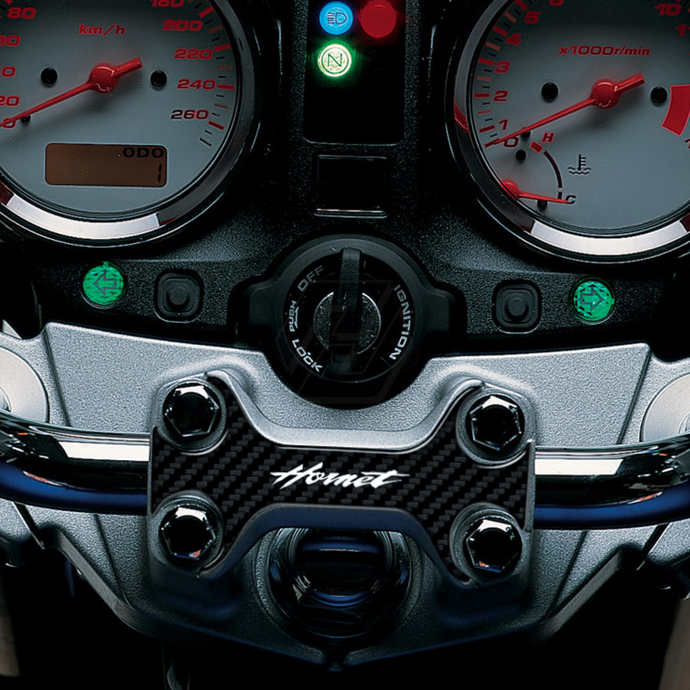 3D Carbon-look Upper Triple Yoke Defender Case for Honda Hornet 600 Uo To 2004