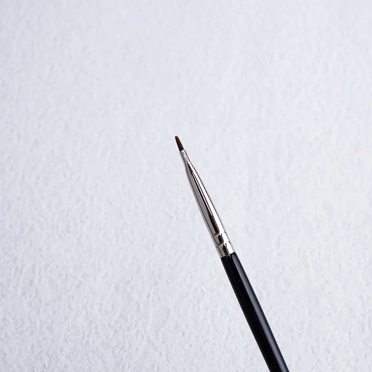 T22 Fine Eyeliner Makeup Brush Liquid Gel Eyeliner Brush Precision Thin Long Eyeliner Brush Professional Eye Liner Makeup Tool