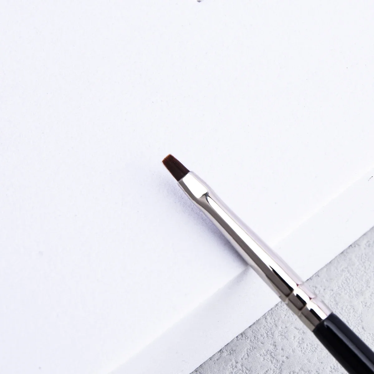 T22 Fine Eyeliner Makeup Brush Liquid Gel Eyeliner Brush Precision Thin Long Eyeliner Brush Professional Eye Liner Makeup Tool